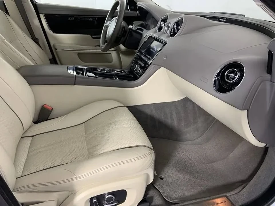 2016 Jaguar X351 XJ - Image 16 of 20