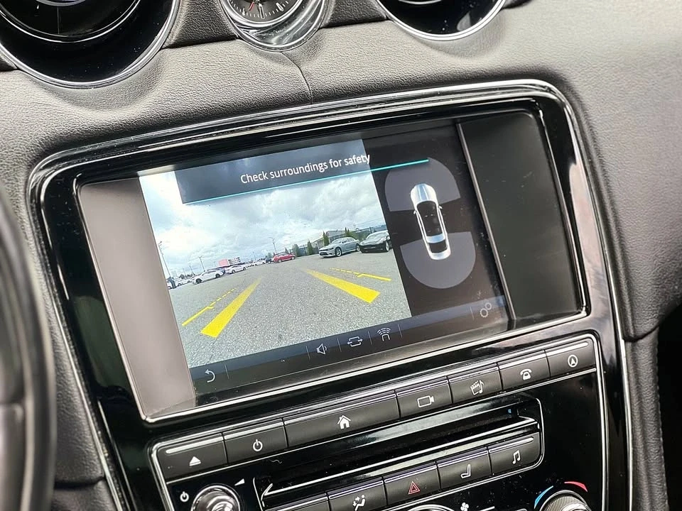 2016 Jaguar X351 XJ - Image 10 of 10