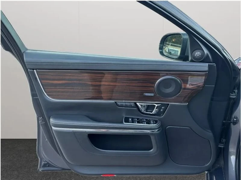 2016 Jaguar X351 XJ - Image 19 of 19
