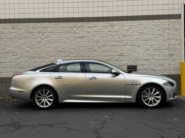 2016 Jaguar X351 XJ - Image 16 of 19