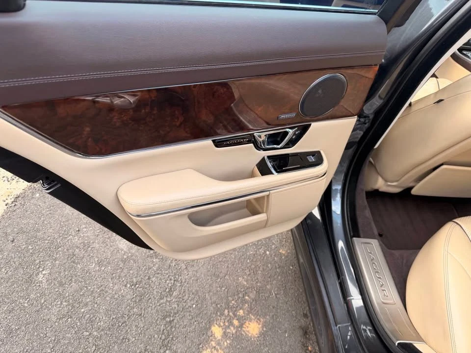 2016 Jaguar X351 XJ - Image 12 of 20