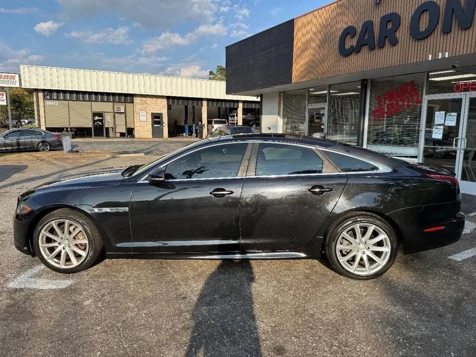2016 Jaguar X351 XJ - Image 7 of 19