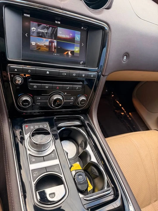 2016 Jaguar X351 XJ - Image 6 of 20