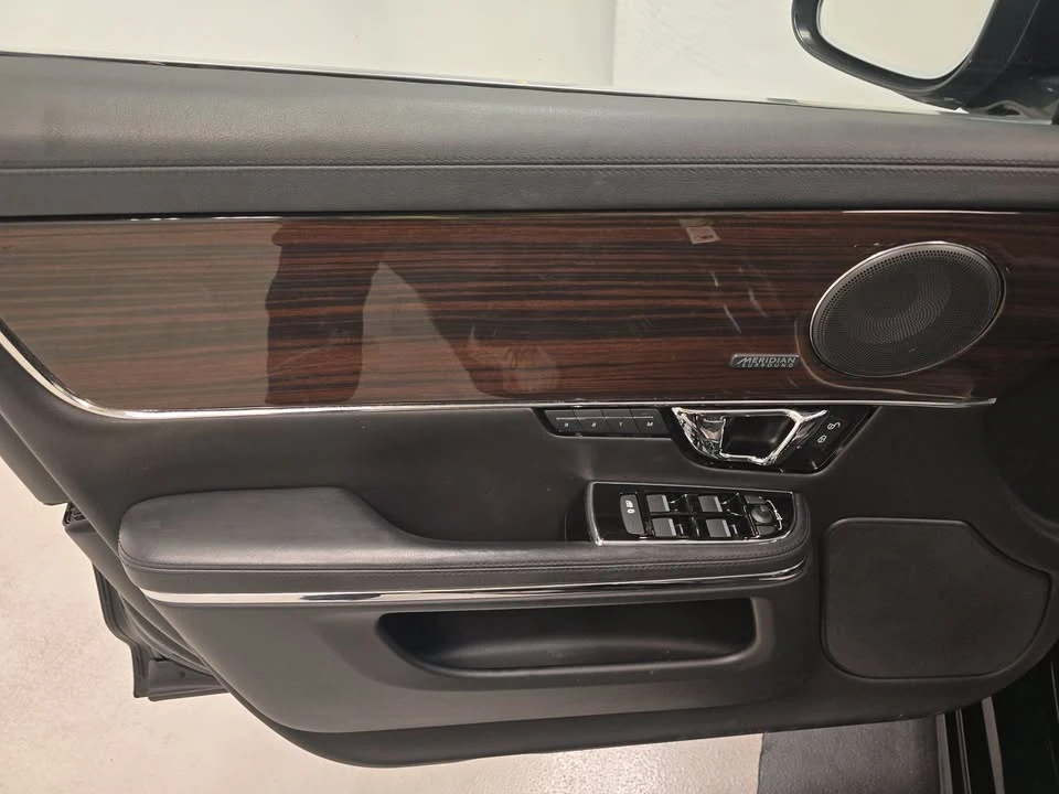 2016 Jaguar X351 XJ - Image 7 of 15