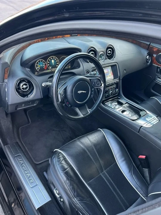 2016 Jaguar X351 XJ - Image 12 of 20