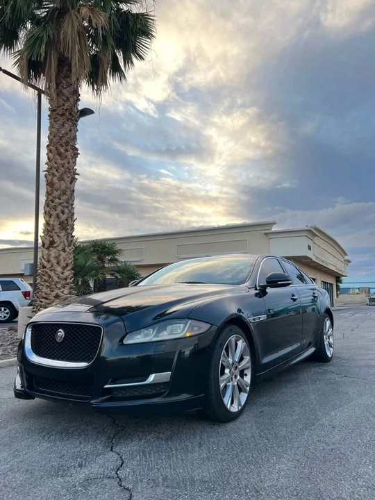 2016 Jaguar X351 XJ - Image 3 of 20