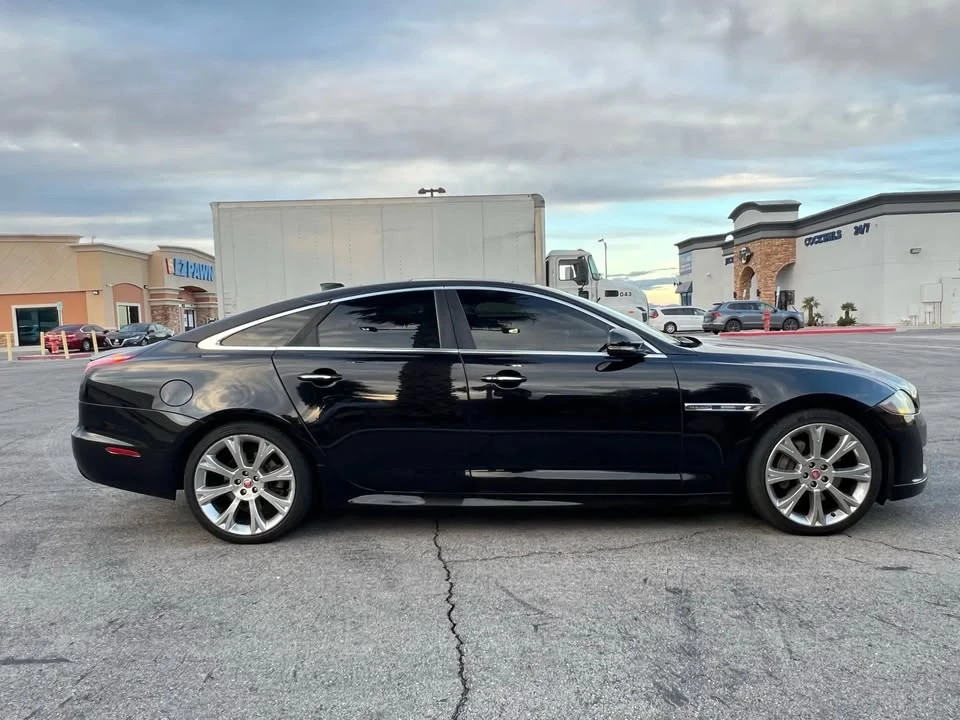 2016 Jaguar X351 XJ - Image 4 of 20