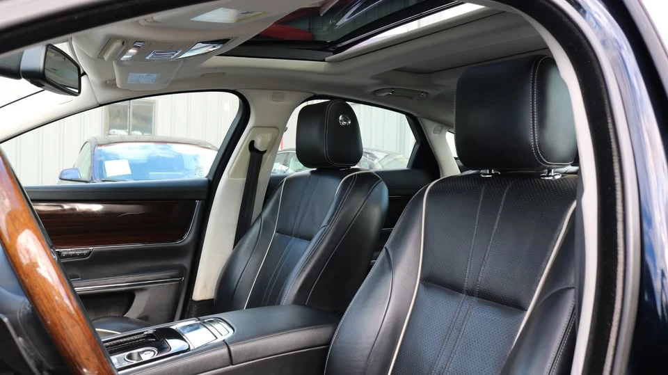 2016 Jaguar X351 XJ - Image 12 of 20