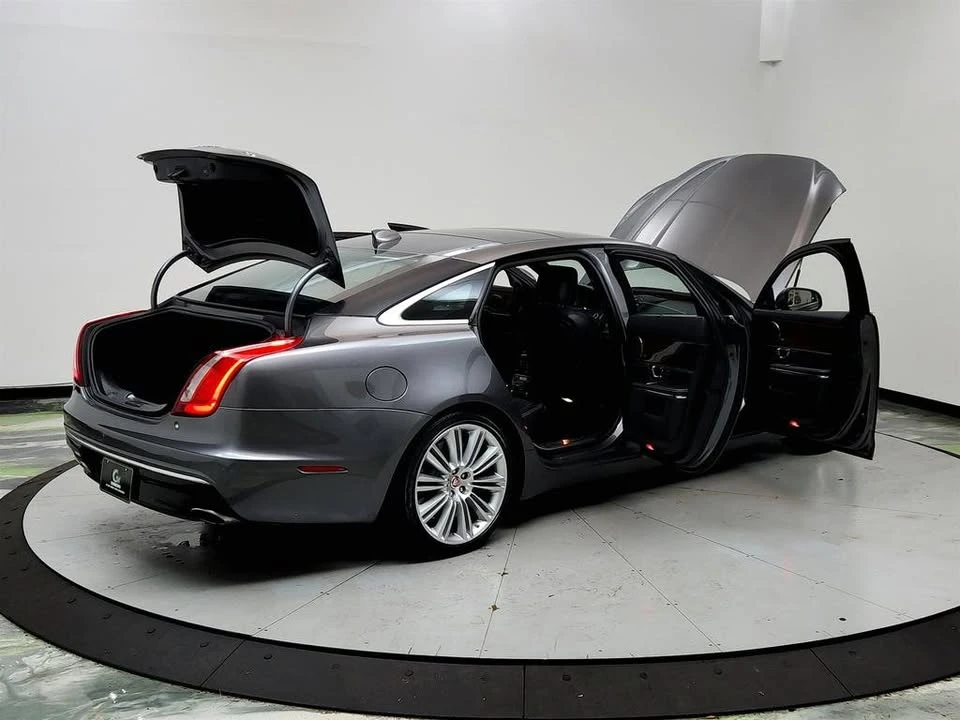 2016 Jaguar X351 XJ - Image 11 of 20