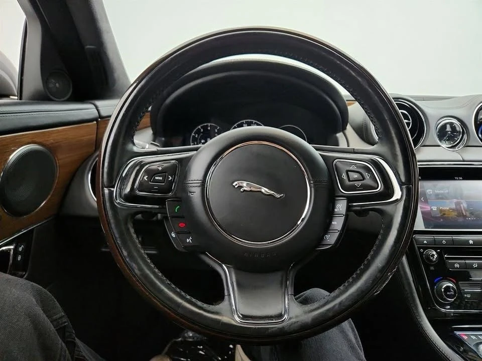 2016 Jaguar X351 XJ - Image 18 of 20