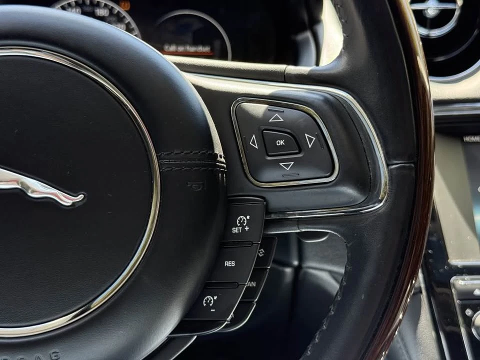 2016 Jaguar X351 XJ - Image 10 of 17