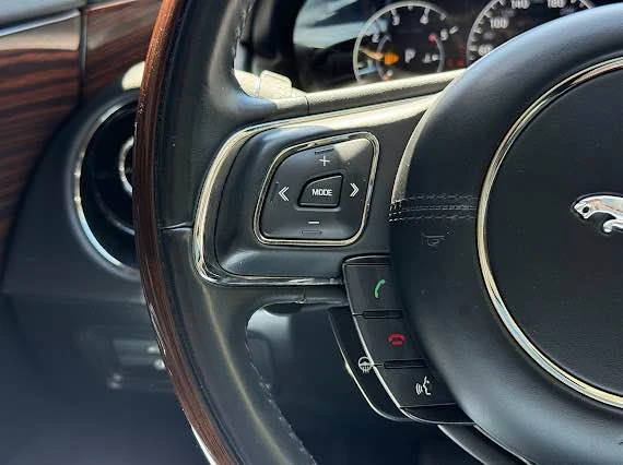 2016 Jaguar X351 XJ - Image 18 of 20