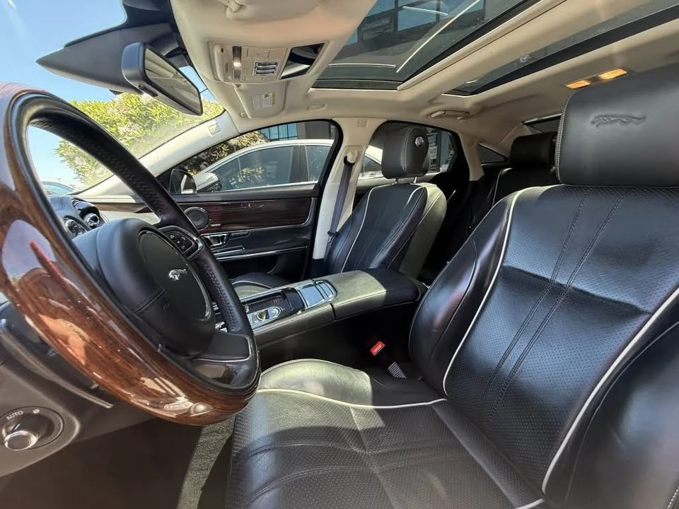 2016 Jaguar X351 XJ - Image 16 of 17