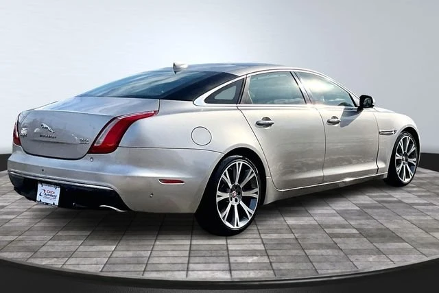 2016 Jaguar X351 XJ - Image 5 of 20