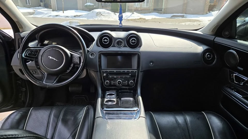 2016 Jaguar X351 XJR - Image 7 of 8