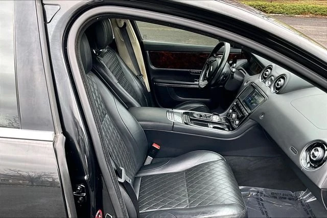 2016 Jaguar X351 XJ - Image 11 of 19