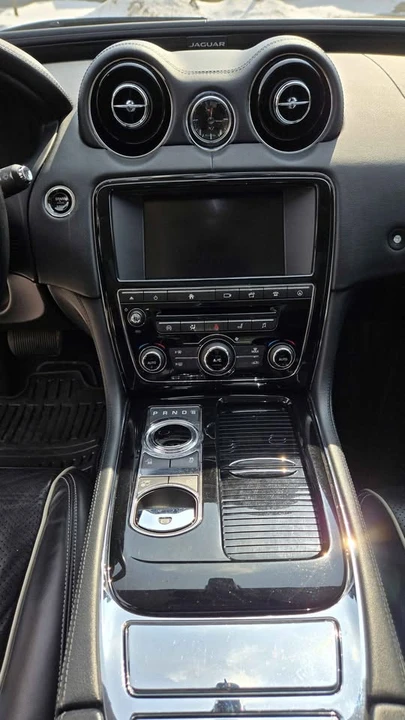 2016 Jaguar X351 XJR - Image 8 of 8