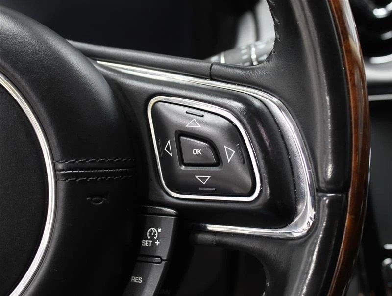 2016 Jaguar X351 XJ - Image 7 of 11