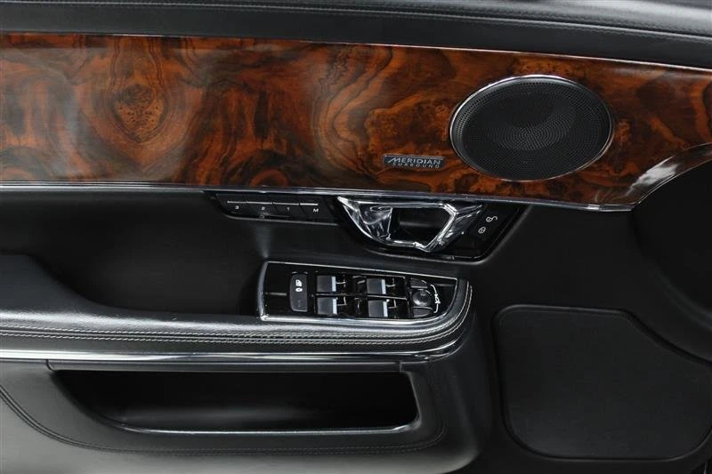 2016 Jaguar X351 XJ - Image 9 of 11
