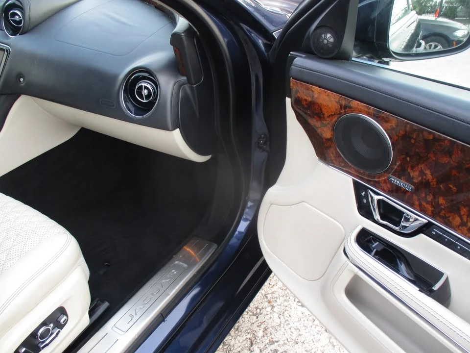 2016 Jaguar X351 XJ - Image 17 of 20