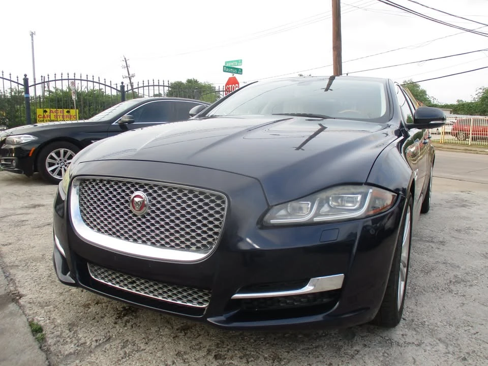 2016 Jaguar X351 XJ - Image 10 of 20