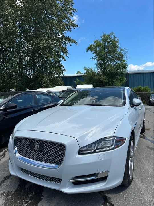2016 Jaguar X351 XJ - Image 3 of 4
