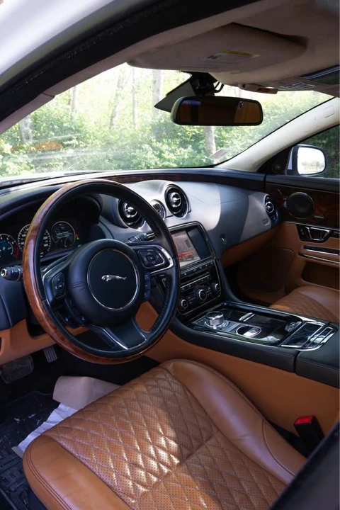 2016 Jaguar X351 XJ - Image 7 of 20