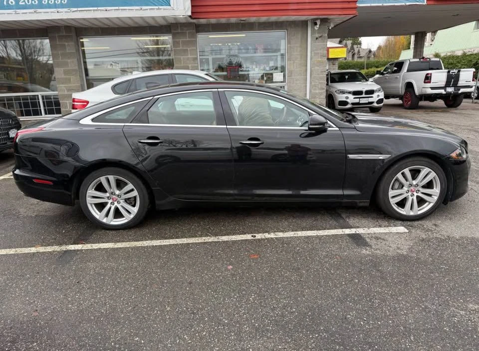 2016 Jaguar X351 XJ - Image 4 of 7