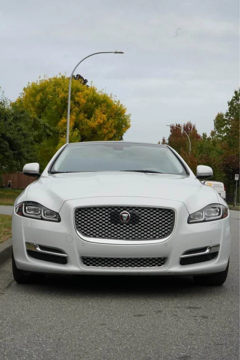 2016 Jaguar X351 XJ - Image 2 of 9