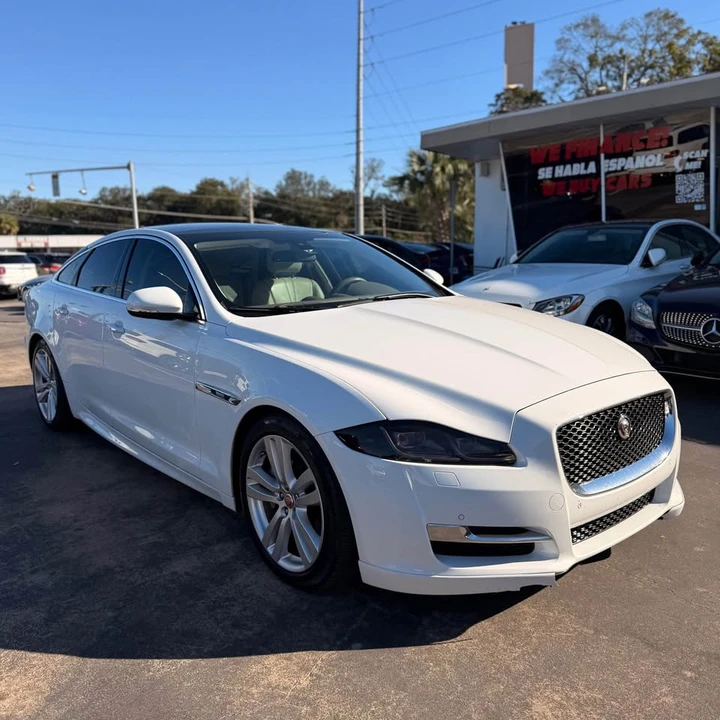 2016 Jaguar X351 XJ - Image 8 of 10