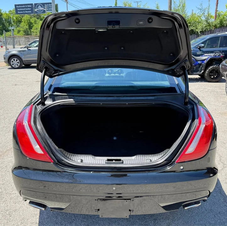 2016 Jaguar X351 XJ - Image 19 of 19