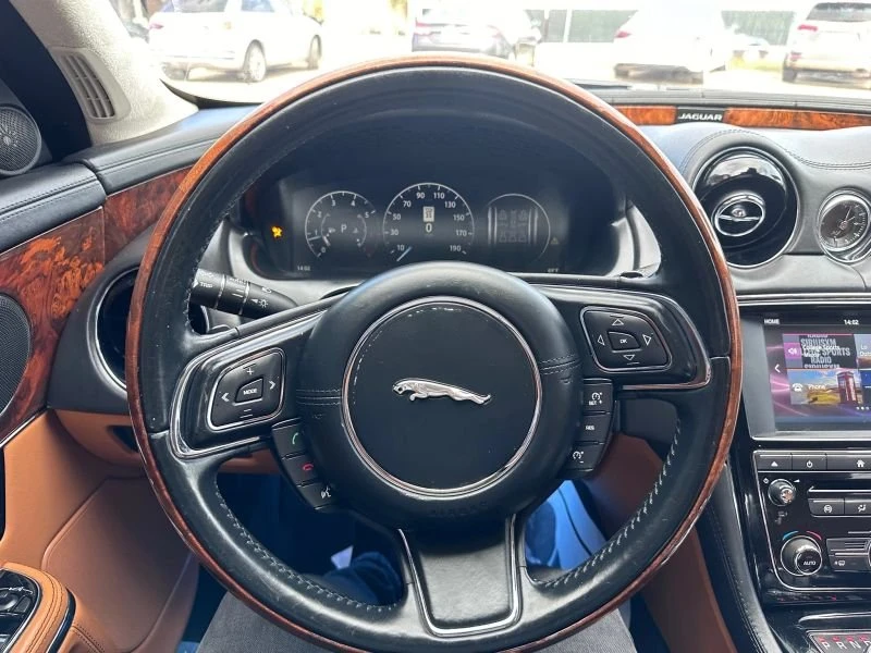 2016 Jaguar X351 XJ - Image 18 of 18