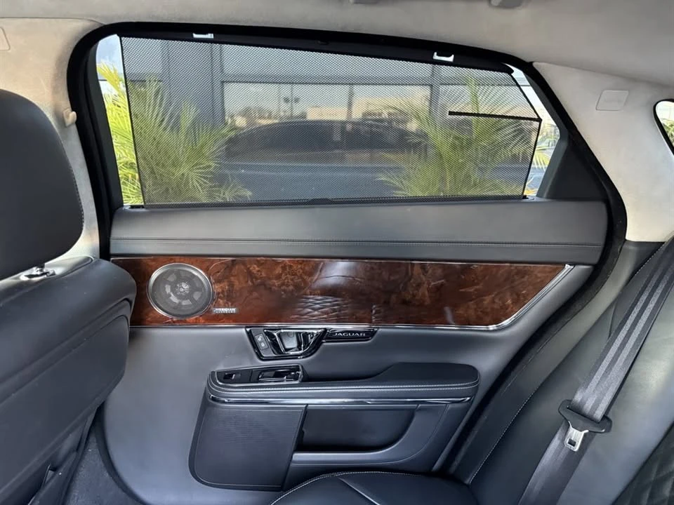2016 Jaguar X351 XJ - Image 13 of 20