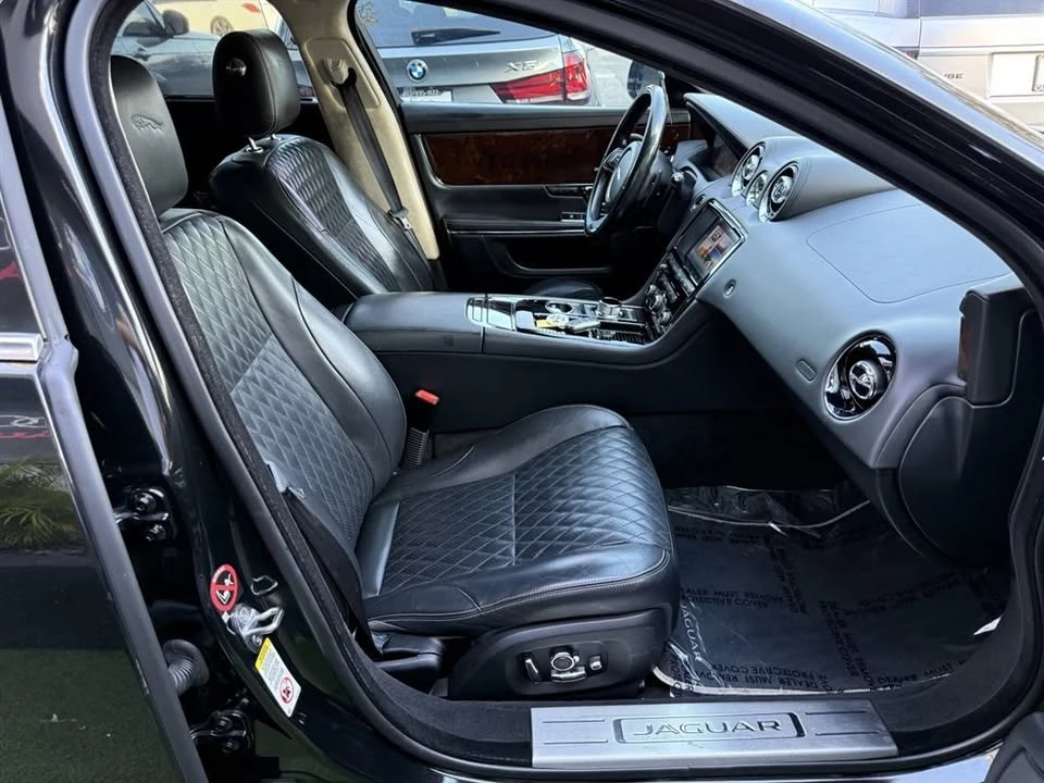 2016 Jaguar X351 XJ - Image 17 of 20