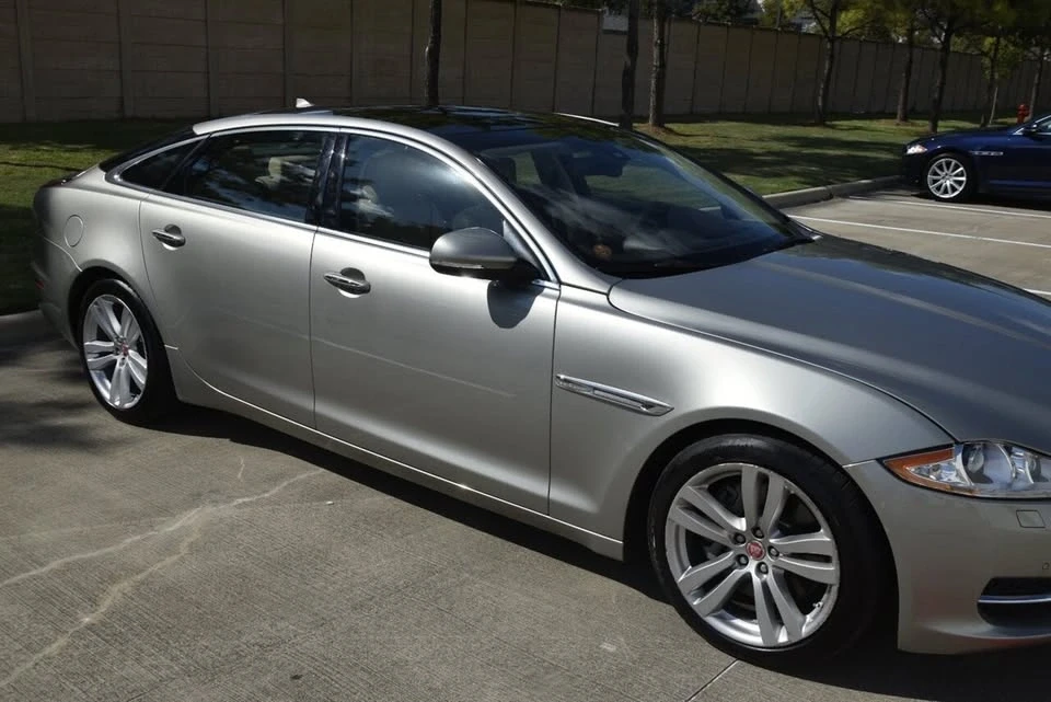 2016 Jaguar X351 XJ - Image 6 of 20