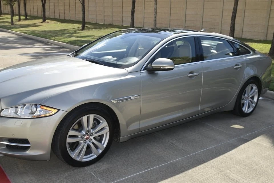 2016 Jaguar X351 XJ - Image 7 of 20