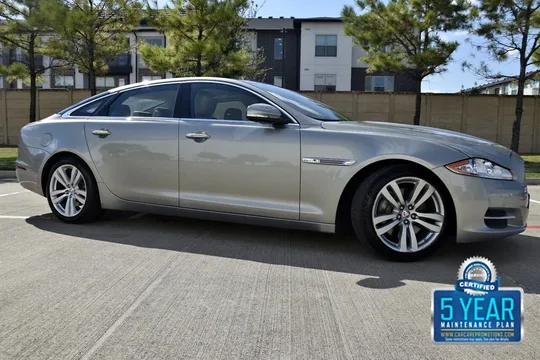 2016 Jaguar XJ L R-Sport