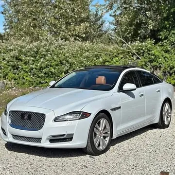 2016 Jaguar XJ Portfolio