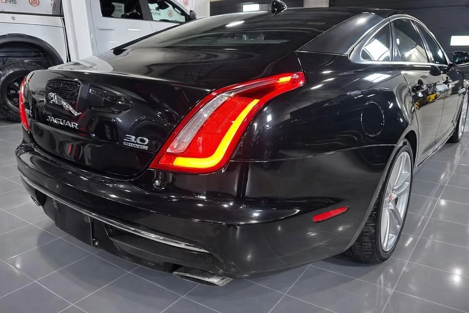 2016 Jaguar X351 XJ - Image 6 of 20