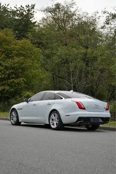 2016 Jaguar XJ Portfolio Supercharge AWD