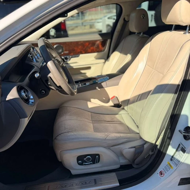 2016 Jaguar X351 XJ - Image 8 of 12