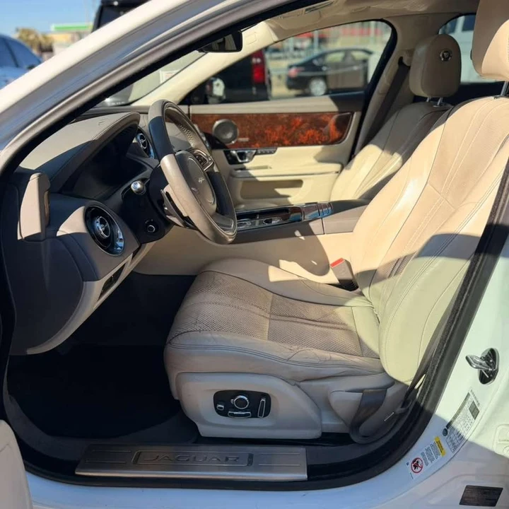 2016 Jaguar X351 XJ - Image 7 of 12