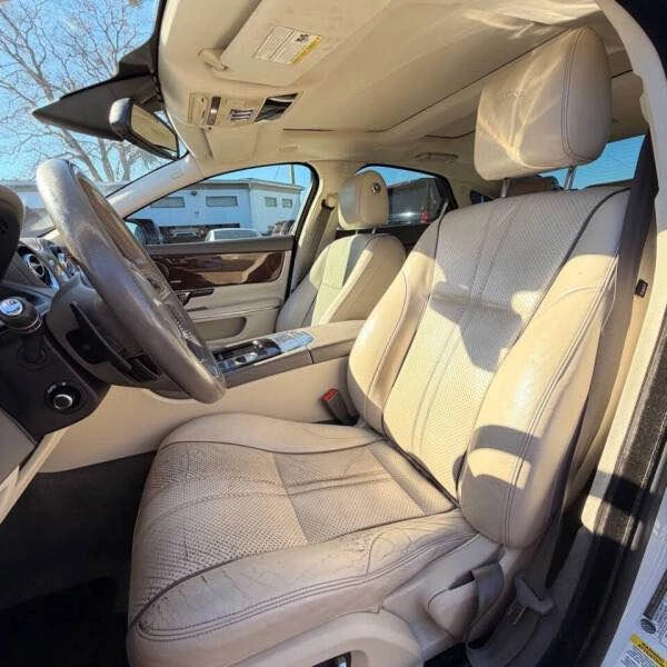 2016 Jaguar X351 XJ - Image 6 of 13