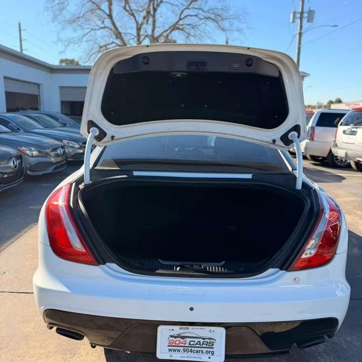 2016 Jaguar X351 XJ - Image 5 of 12