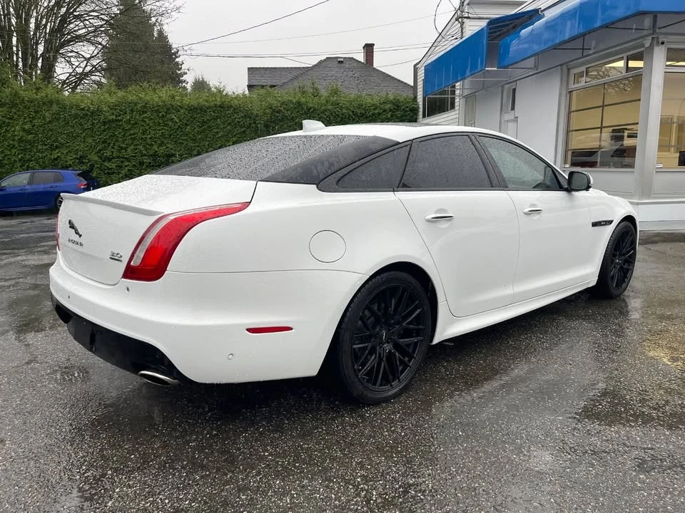 2016 Jaguar X351 XJ - Image 5 of 15