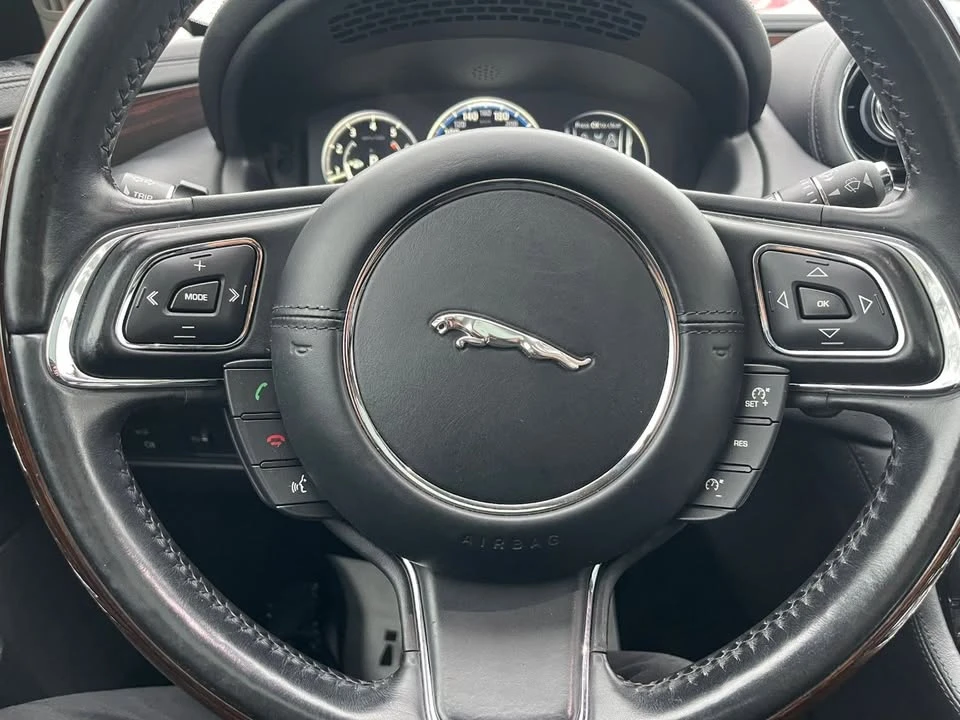 2016 Jaguar X351 XJ - Image 15 of 15