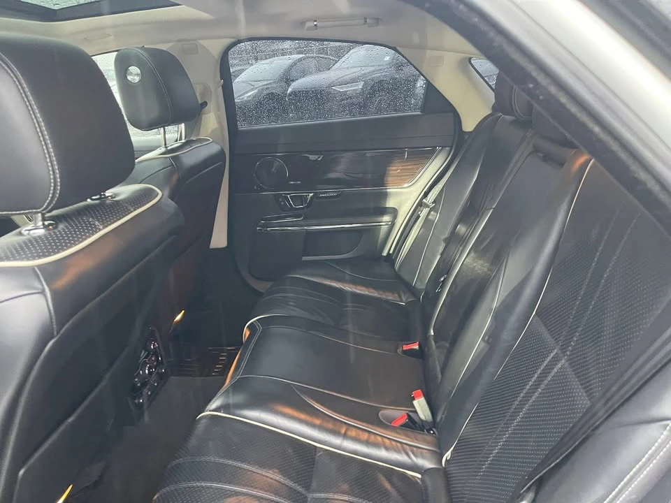 2016 Jaguar X351 XJ - Image 13 of 15