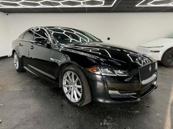 2016 Jaguar X351 XJ - Image 10 of 14