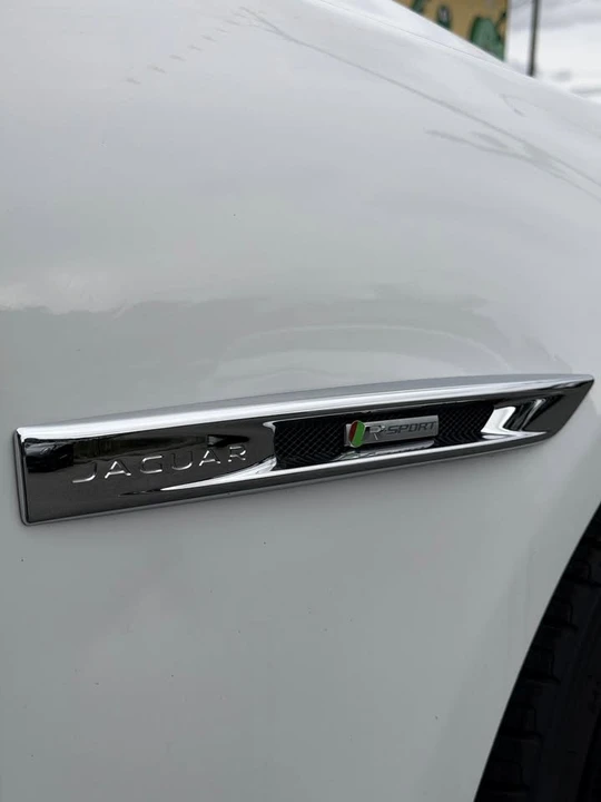 2016 Jaguar X351 XJ - Image 2 of 18