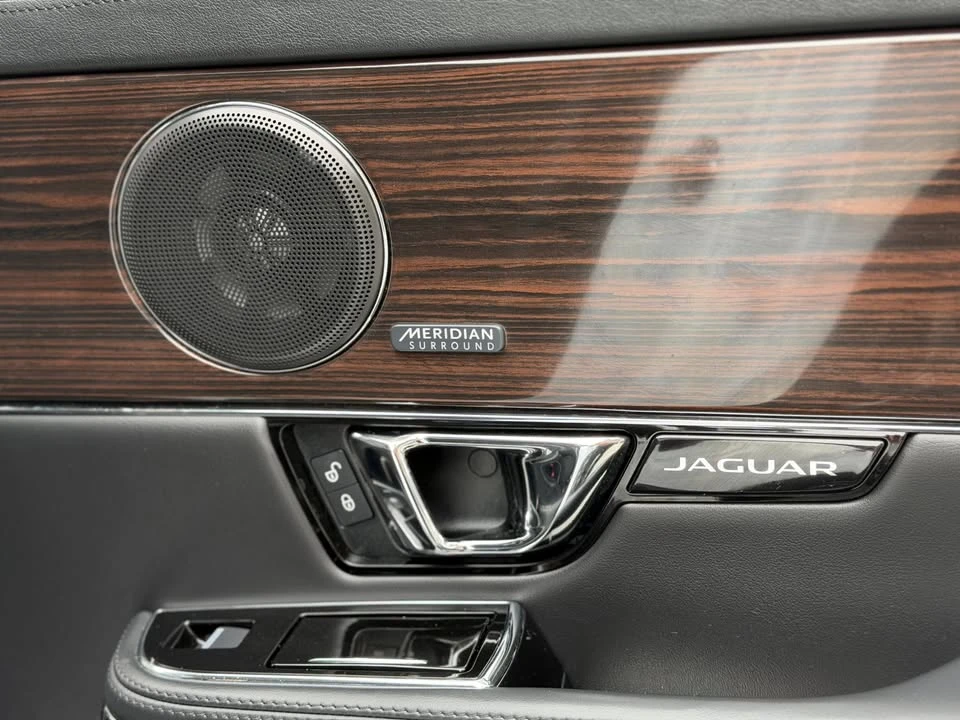 2016 Jaguar X351 XJ - Image 16 of 18